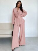 Set Elegante y Casual de Shacket y Pantalón con Cinturón