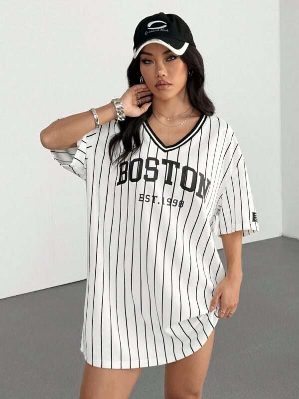 Vestido Casual de Verano con Escote en V y Estampado de Letras y Números - Image 16
