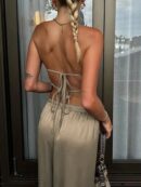 Conjunto Casual de Top Bandeau y Falda en Color Sólido