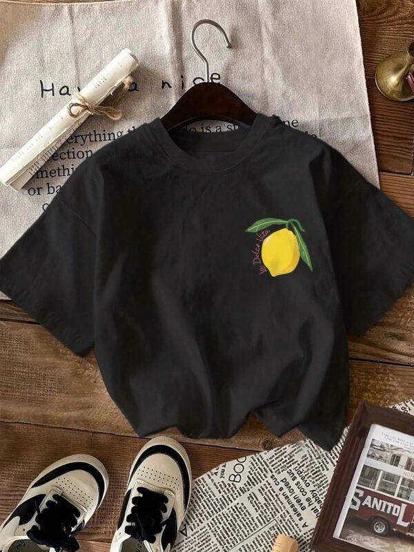 Camiseta Casual con Estampado de Limones y Cuello Redondo - Image 13