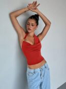 Top Asimétrico sin Espalda con Cuello Halter en Café