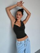 Top Asimétrico sin Espalda con Cuello Halter en Café