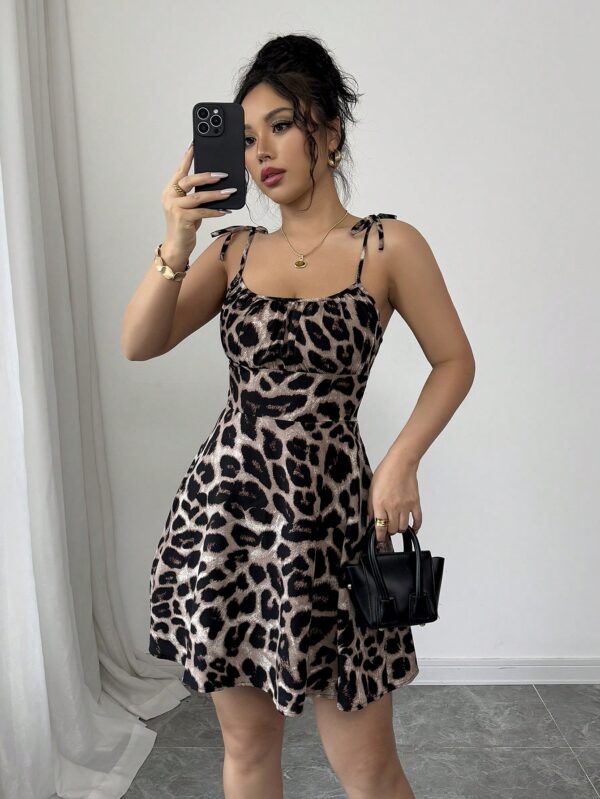 Vestido Corto Boho con Tirantes y Estampado Floral - Image 28