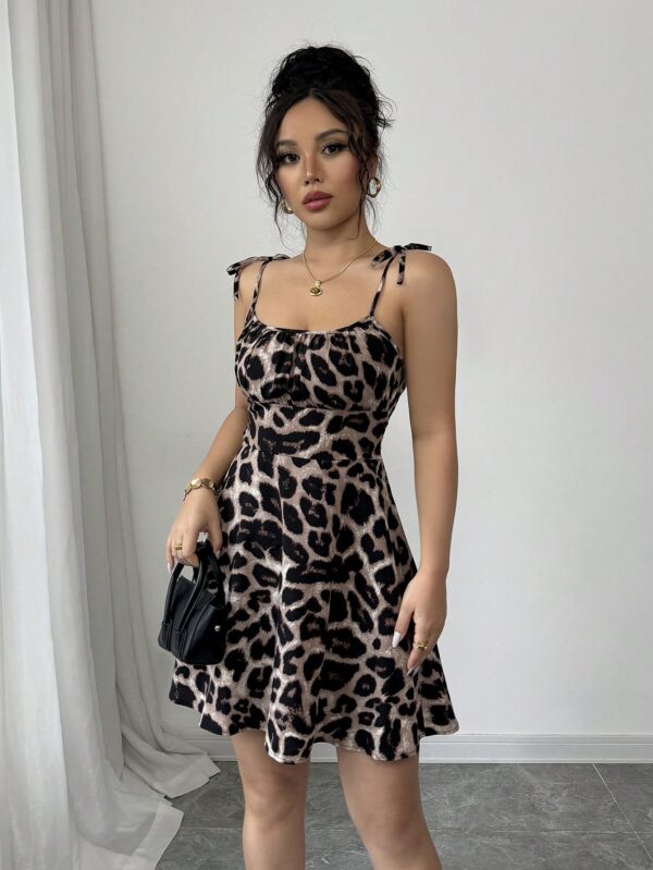 Vestido Corto Boho con Tirantes y Estampado Floral - Image 29