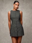Vestido Corto Casual de Lana a Cuadros con Botones Frontales