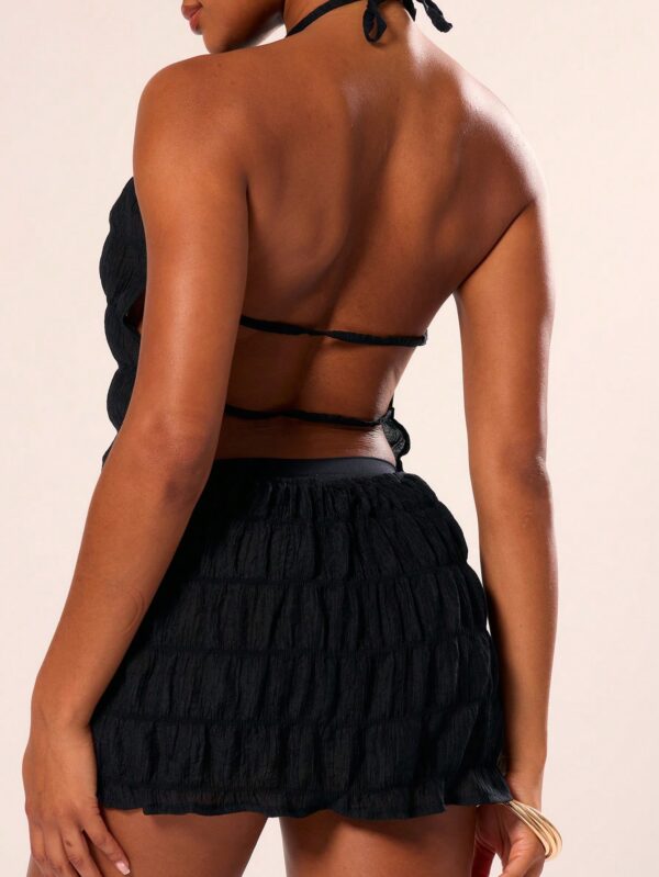 Vestido Mini con Cuello Halter y Espalda Descubierta - Image 5