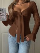 Top Casual de Manga Larga con Cuello de Estrás y Color Sólido