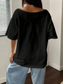 Remera Asimétrica Estampada de Hibiscus y Hombro Descubierto
