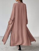 Conjunto de Abrigo Largo y Pantalones Anchos con Contraste