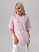 Camiseta Deportiva de Malla con Estampado Numérico y Manga Corta