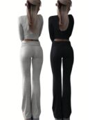 Conjunto Casual de Top Ajustado y Pantalones Acampanados