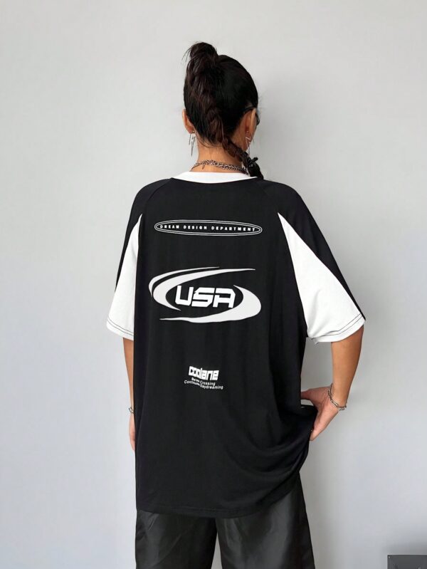Remera Oversize Deportiva con Estampado de Bloques de Colores - Image 16