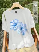 Remera Estampada de Hibiscus Oversize Casual