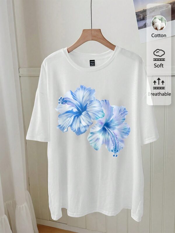 Remera Estampada de Hibiscus Oversize Casual - Image 7