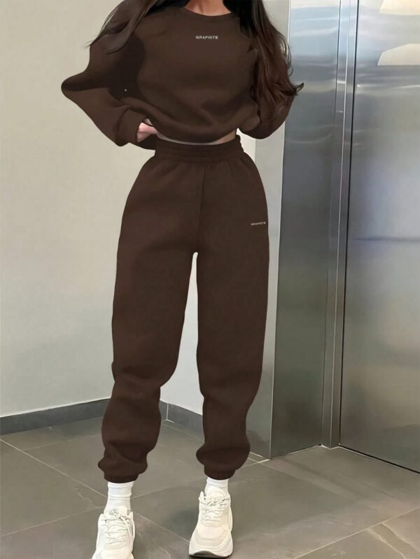 Conjunto Casual de Buzo y Pantalón con Estampado de Letras (2 Piezas) - Image 36