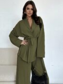 Set Elegante y Casual de Shacket y Pantalón con Cinturón