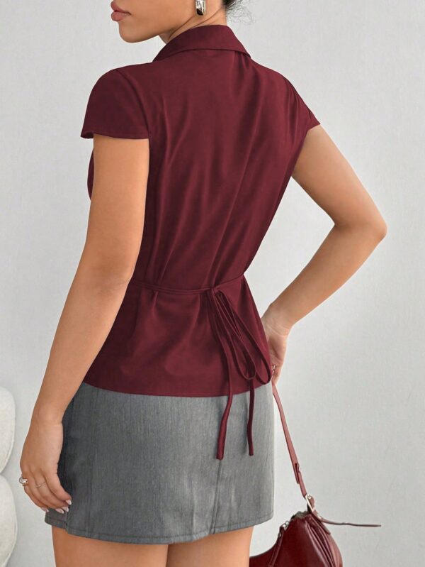 Camisa Casual con Capucha, Cintura Ajustable y Manga Corta - Image 9