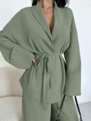 Set Elegante y Casual de Shacket y Pantalón con Cinturón
