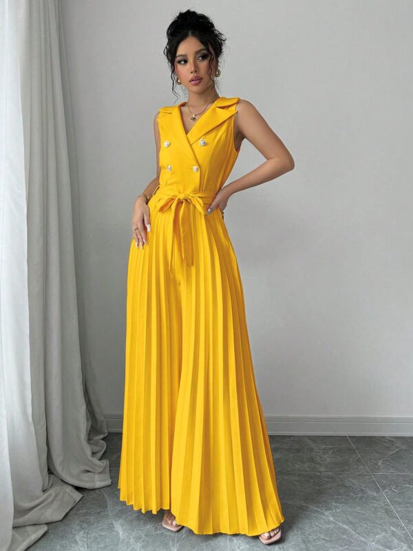 Mono Elegante de Doble Botonadura con Pliegues y Cinturón - Image 45