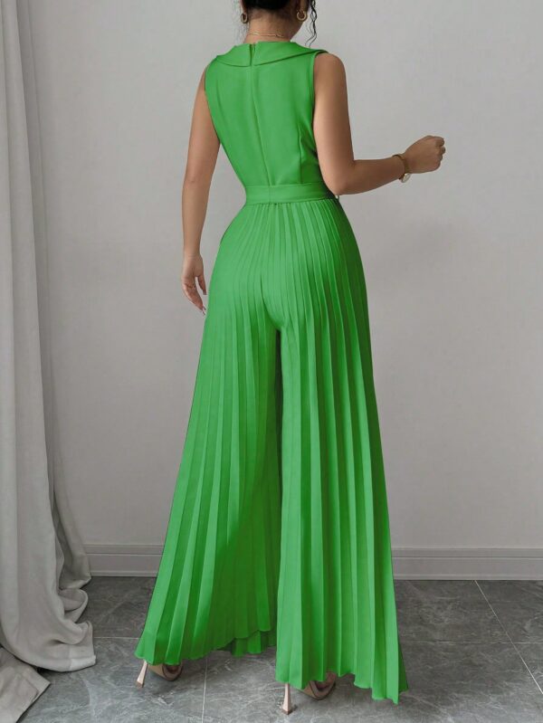 Mono Elegante de Doble Botonadura con Pliegues y Cinturón - Image 32