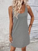 Vestido Casual Sin Mangas y Cuello Scoop en Color Sólido